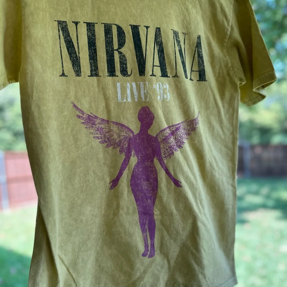 NIRVANA Graphic Tee - Picture 1 of 2